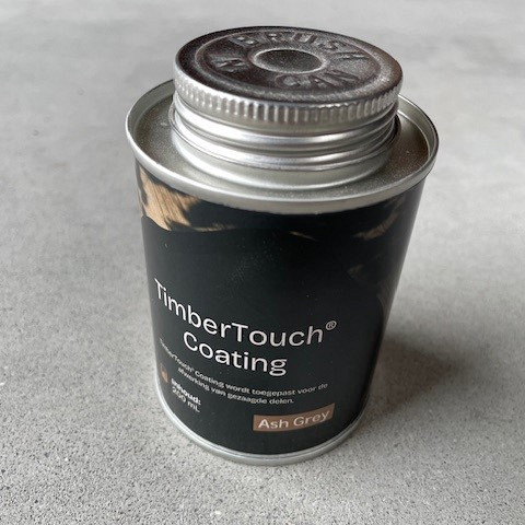 TimberTouch Coating (Ash Grey) t.b.v. gezaagde delen, blikje 0,3 liter