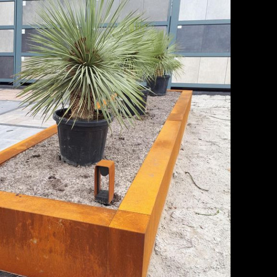 Stapelblok afdekker hoekstuk 15x15x43 cm Corten