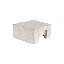 Betonnen afdekmuts t.b.v. betonpalen graniet tussen wit